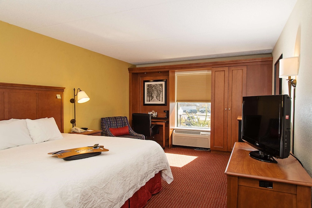 Hampton Inn Louisville-Airport 21/56