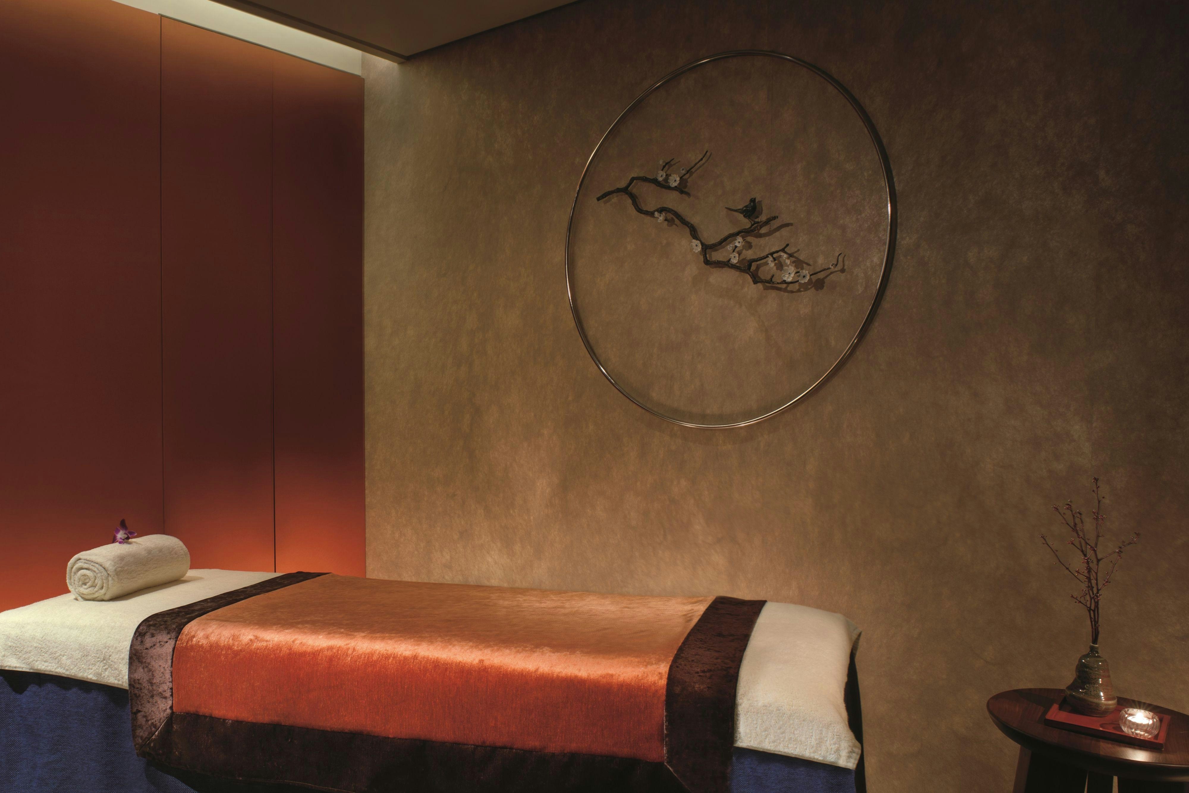 Portman Ritz Carlton 16/43