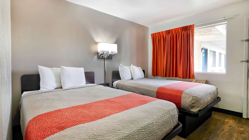 Motel6 Gallup, NM 24/42