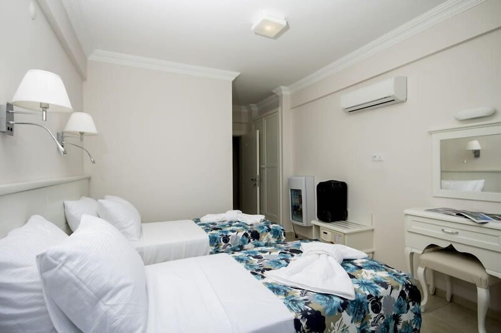 SOVALYE HOTEL 28/62