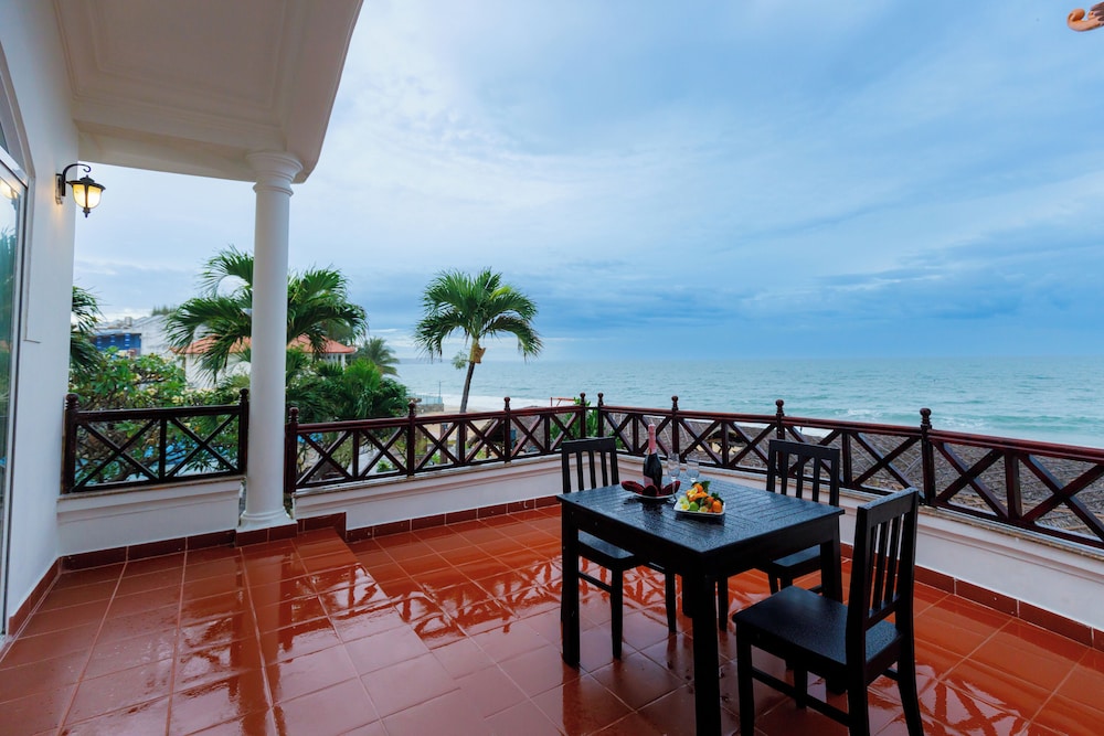 Le Aqua Resort & Spa Phan Thiet 55/70