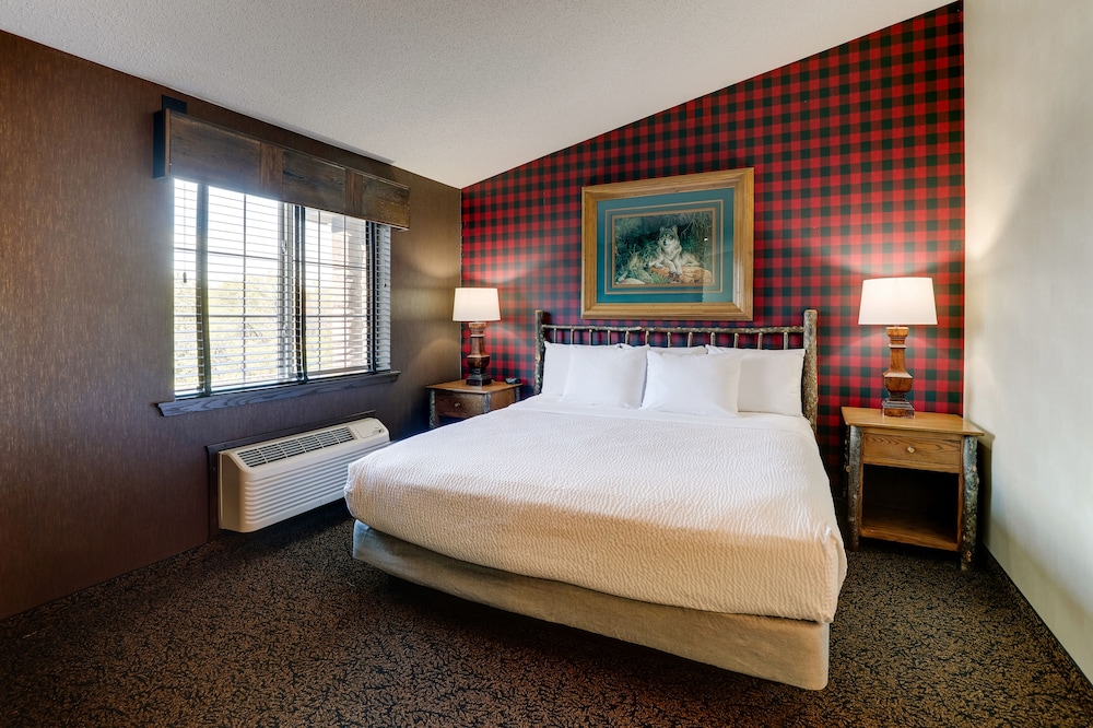 Theme, Suite, King Bed, Kitchenette