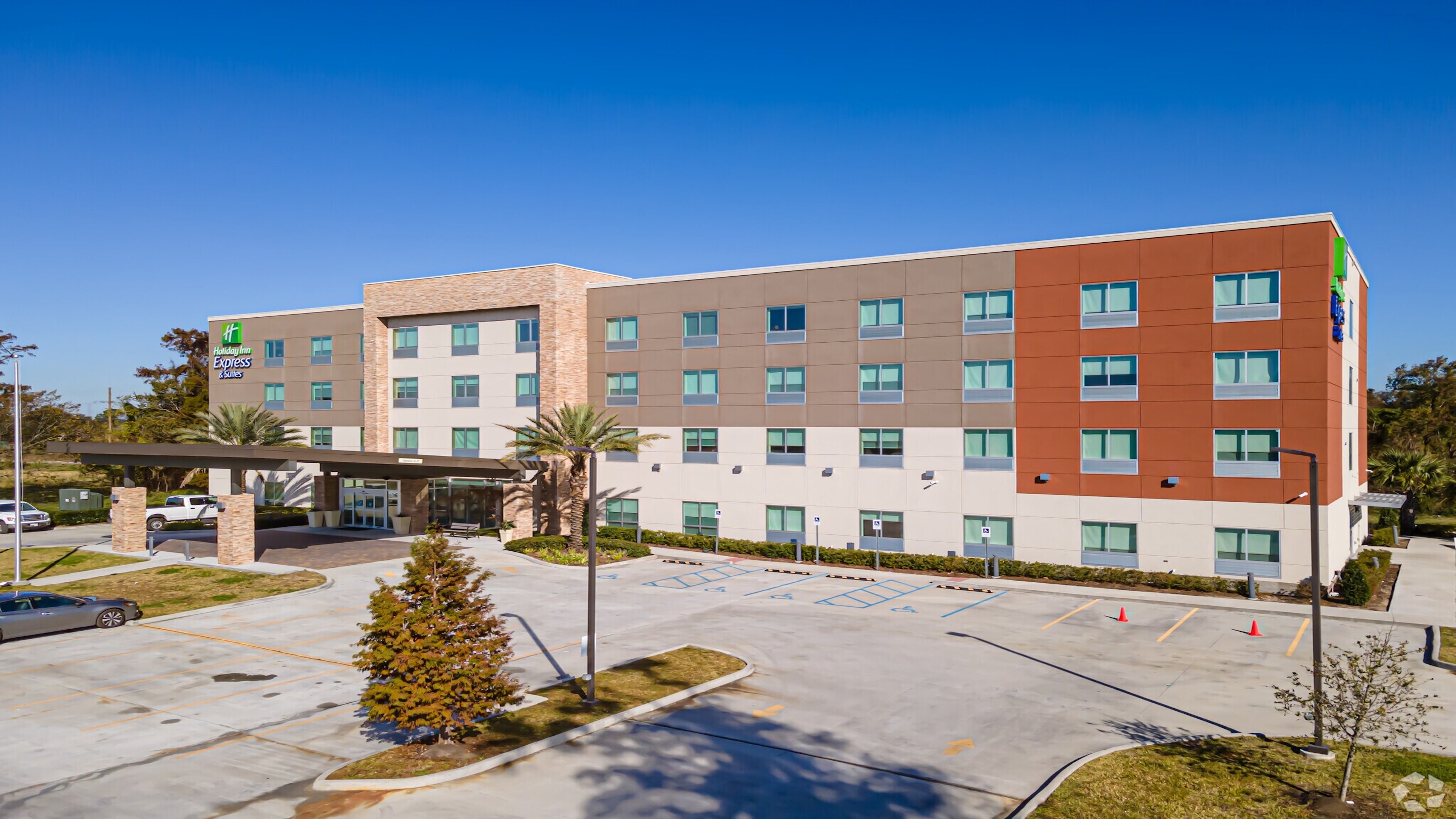 Holiday Inn Express Suites Chalmette New Orleans S 1/53