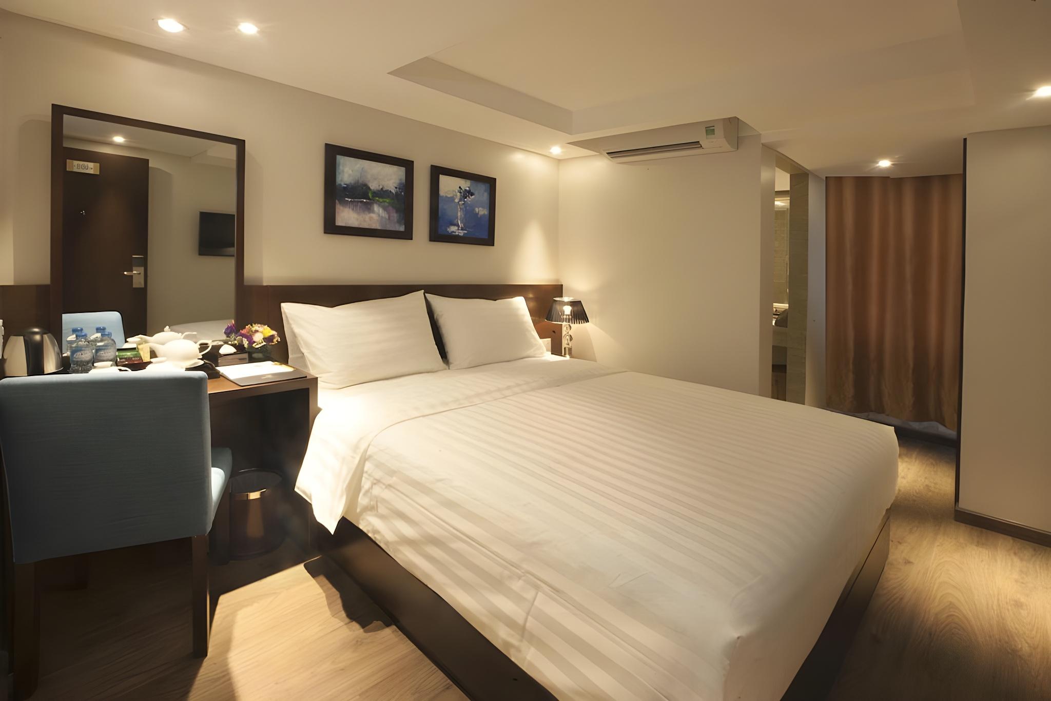 Deluxe, Double Bed