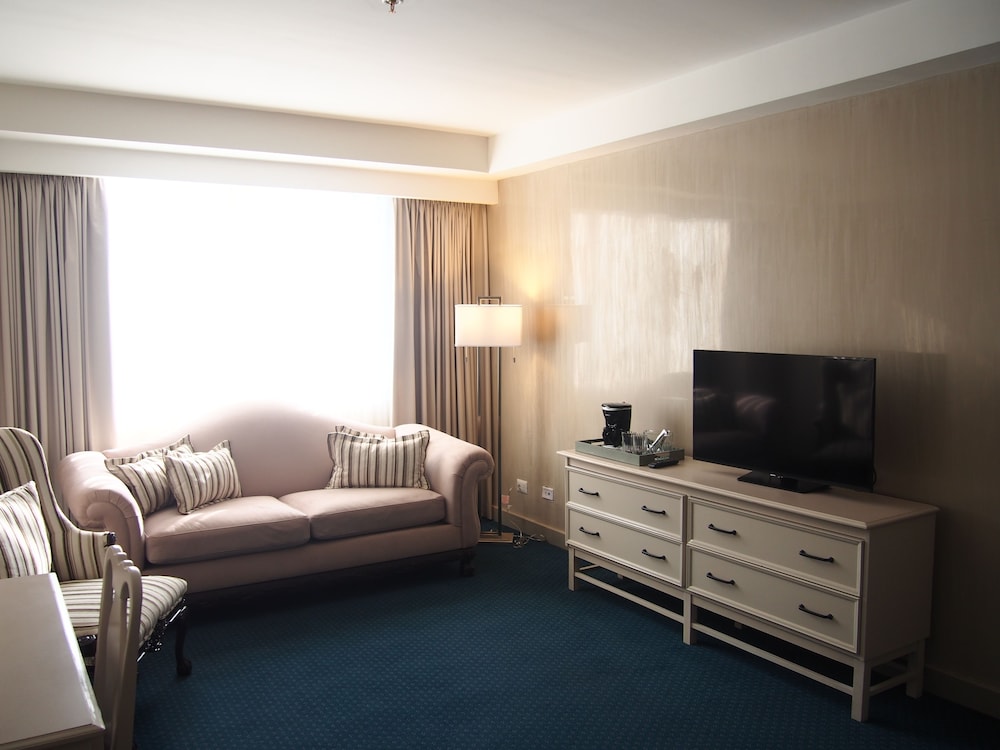 Clarion Amon Plaza 40/60