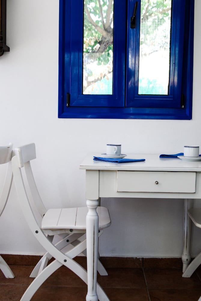 Katikies Studios & Apartments 21/21