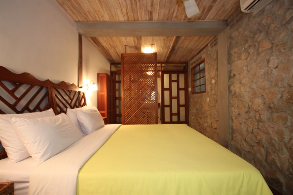 Sala Prabang Hotel 4/27