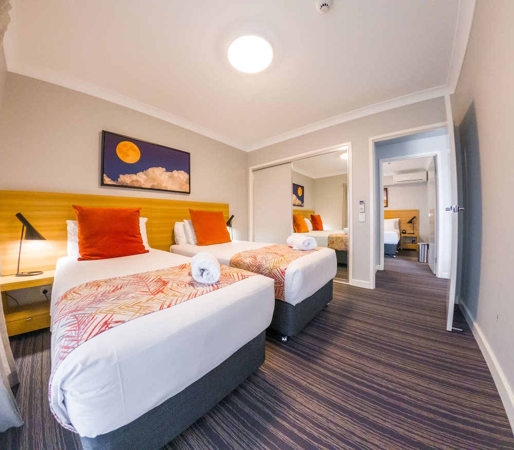 شقة بسرير كينج وسريرين منفصلين بغرفتي نوم، Potters Boutique Hotel 3/6