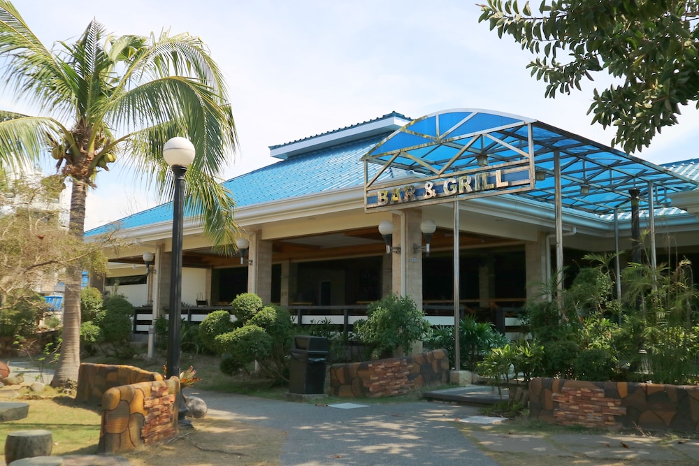 Puerto De San Juan Beach Resort Hotel 4/49