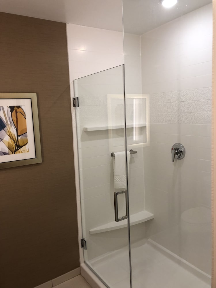 Fairfield Inn Suites Decorah 29/31
