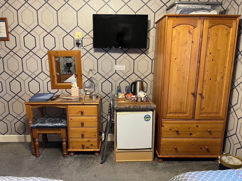 Dionard Guest House 36/46