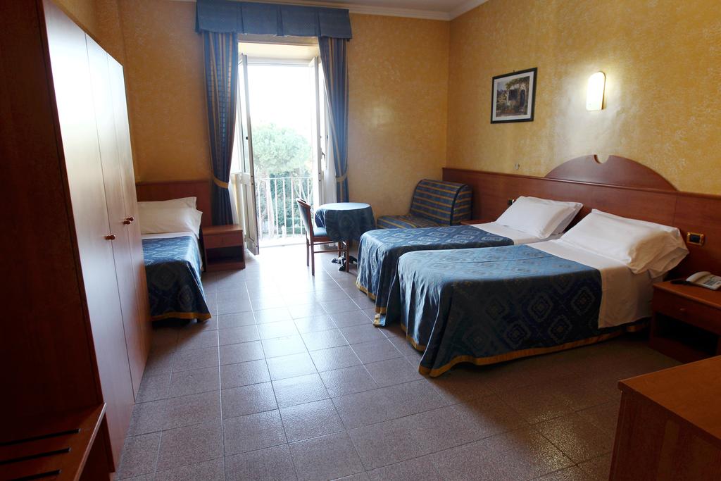 Standard, Double or Twin Bed