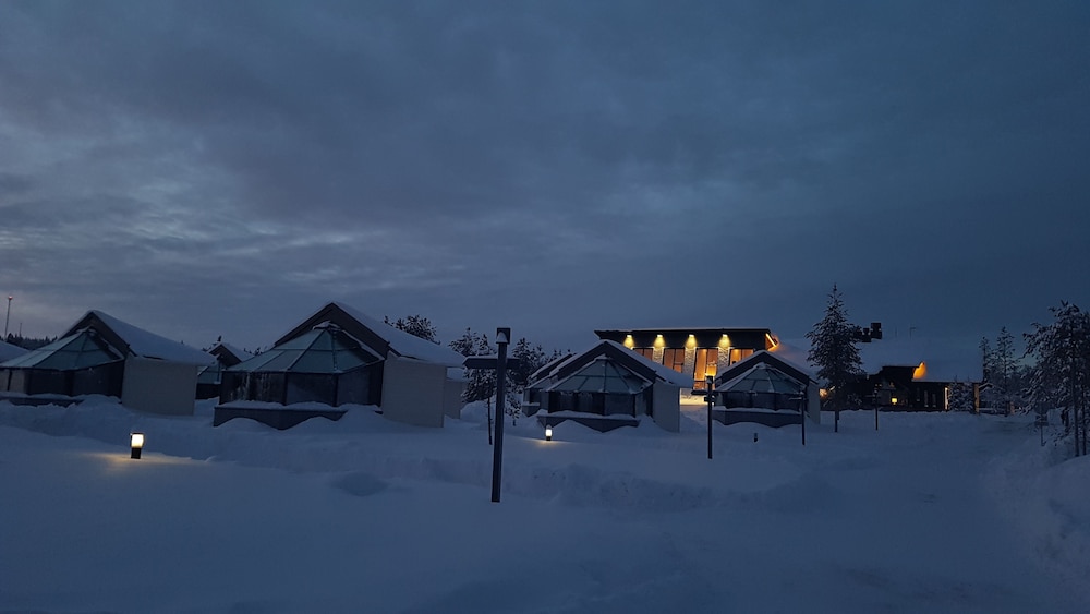Santa's Igloos Arctic Circle 45/46