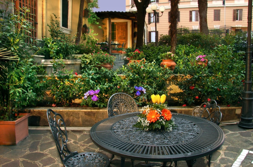 Hotel Villa San Lorenzo Maria 51/57