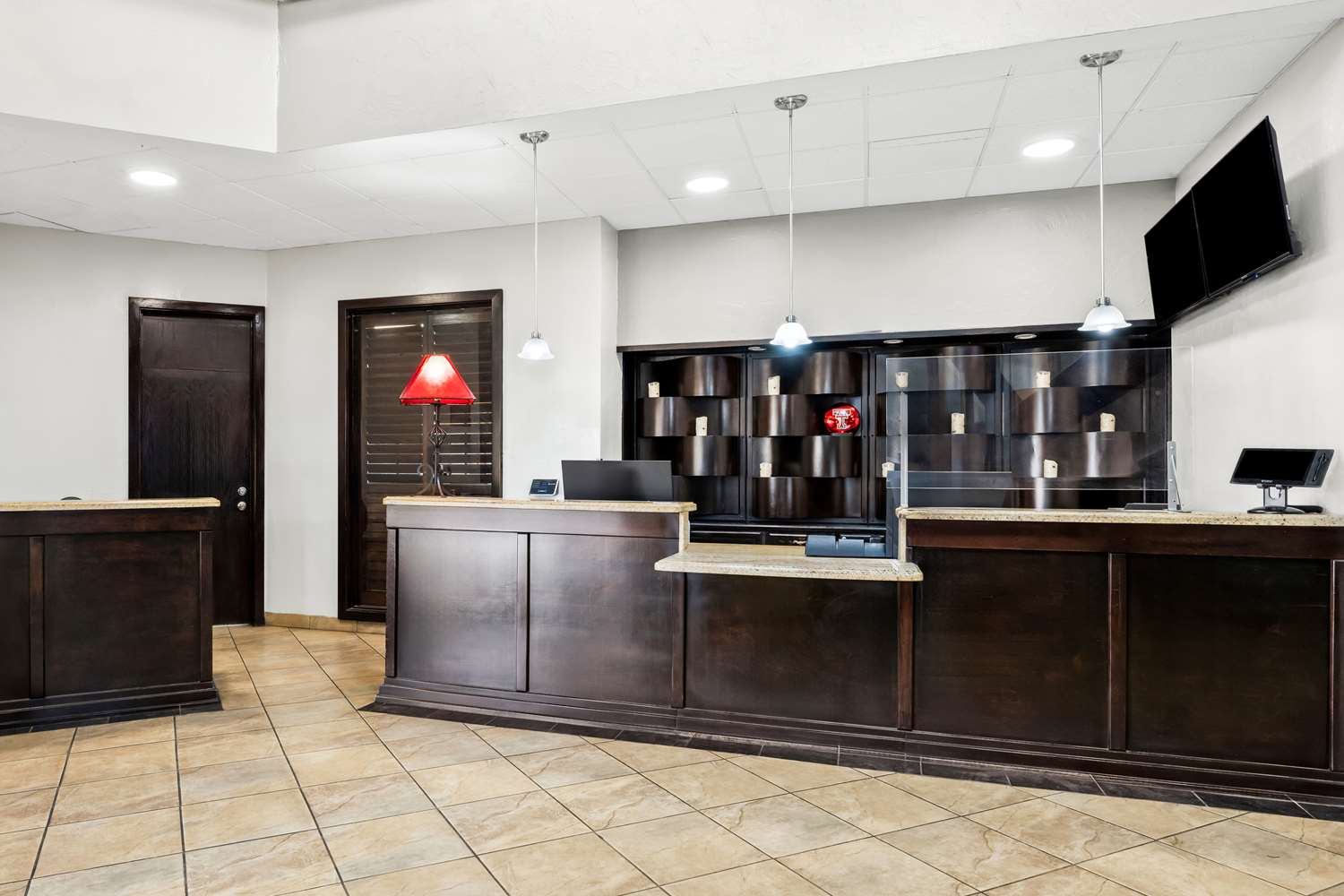 SureStay Plus By Best Western Lubbock Medical Center 8/42