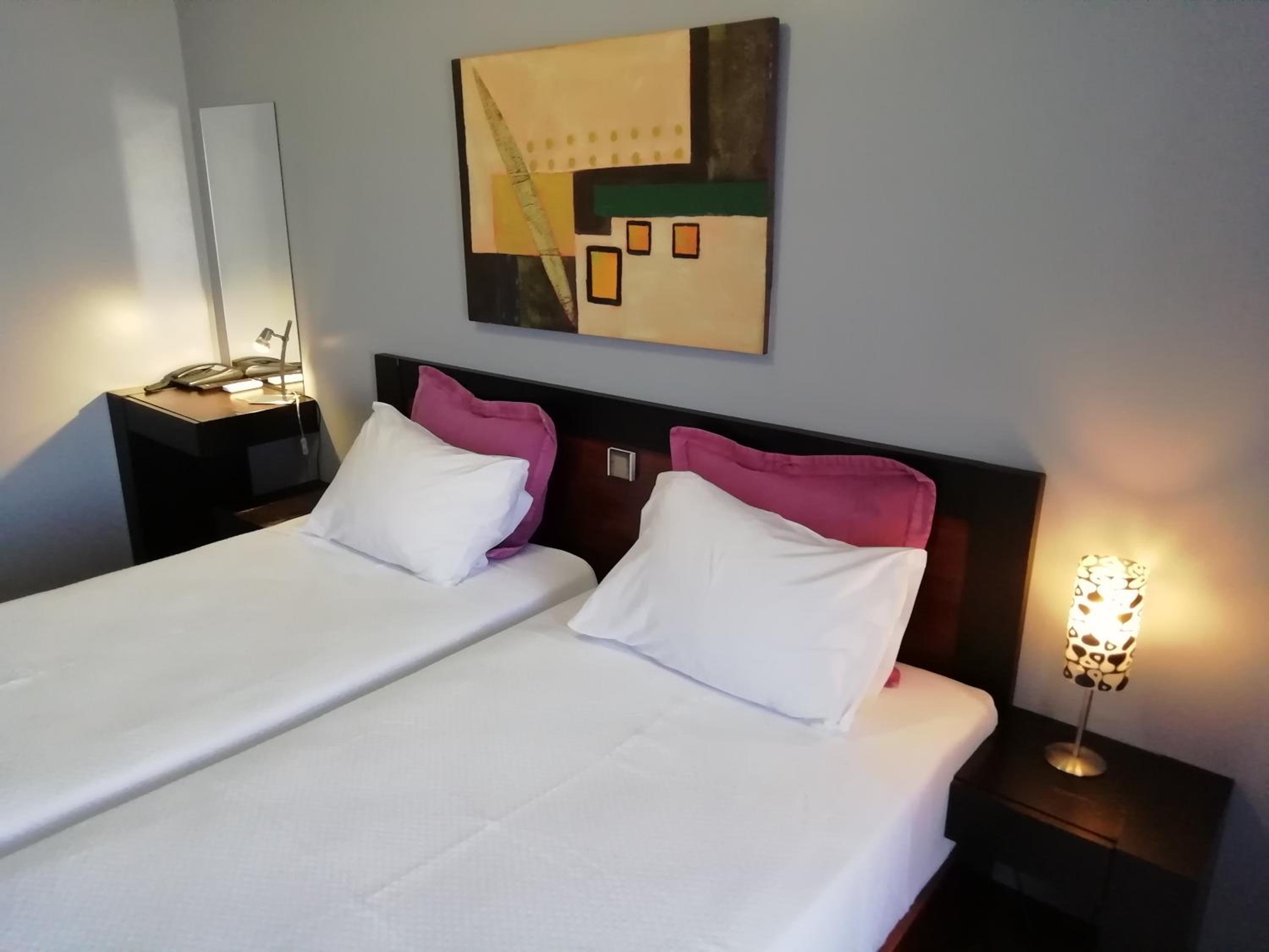 Hotel Dom Joao IV 20/35