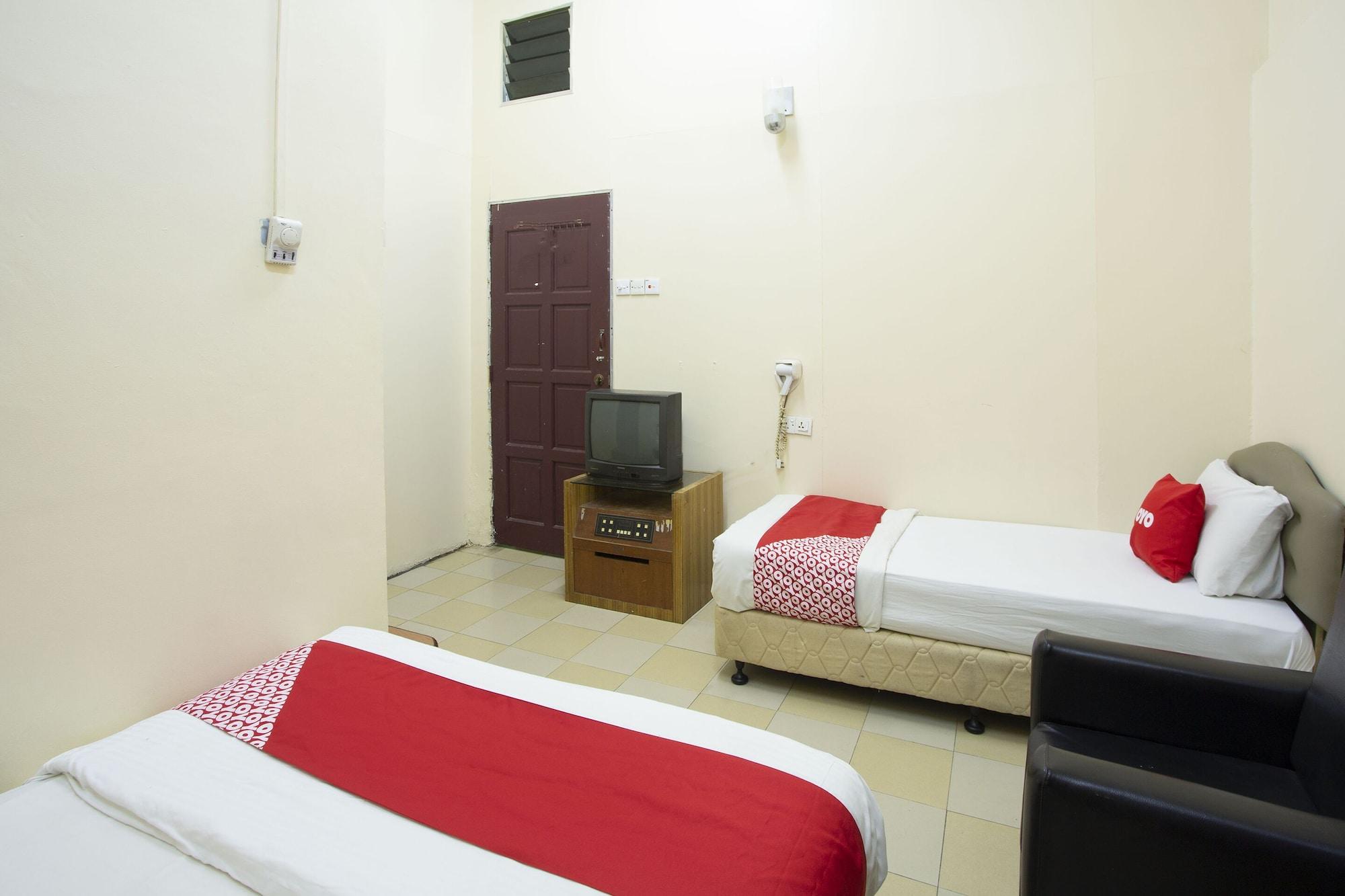 SPOT ON 90137 Casavilla Hotel Pudu 6/50