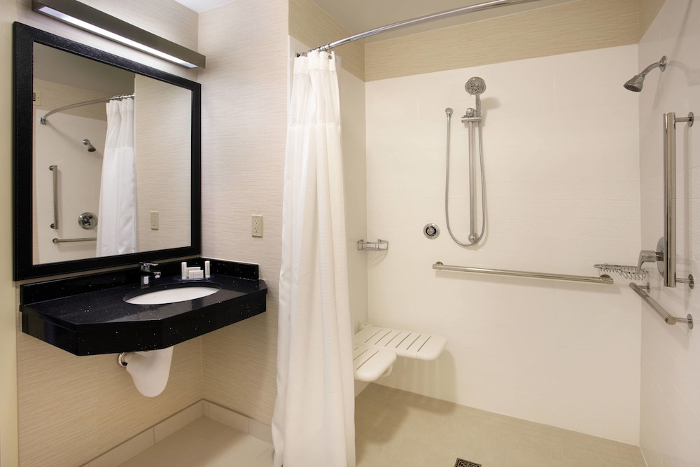 Fairfield Inn And Suites By Marriott Merrillville 11/27