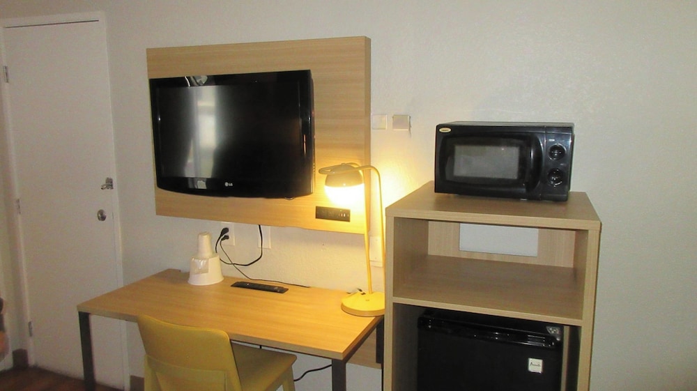 Park Inn by Radisson, Wells 43/59