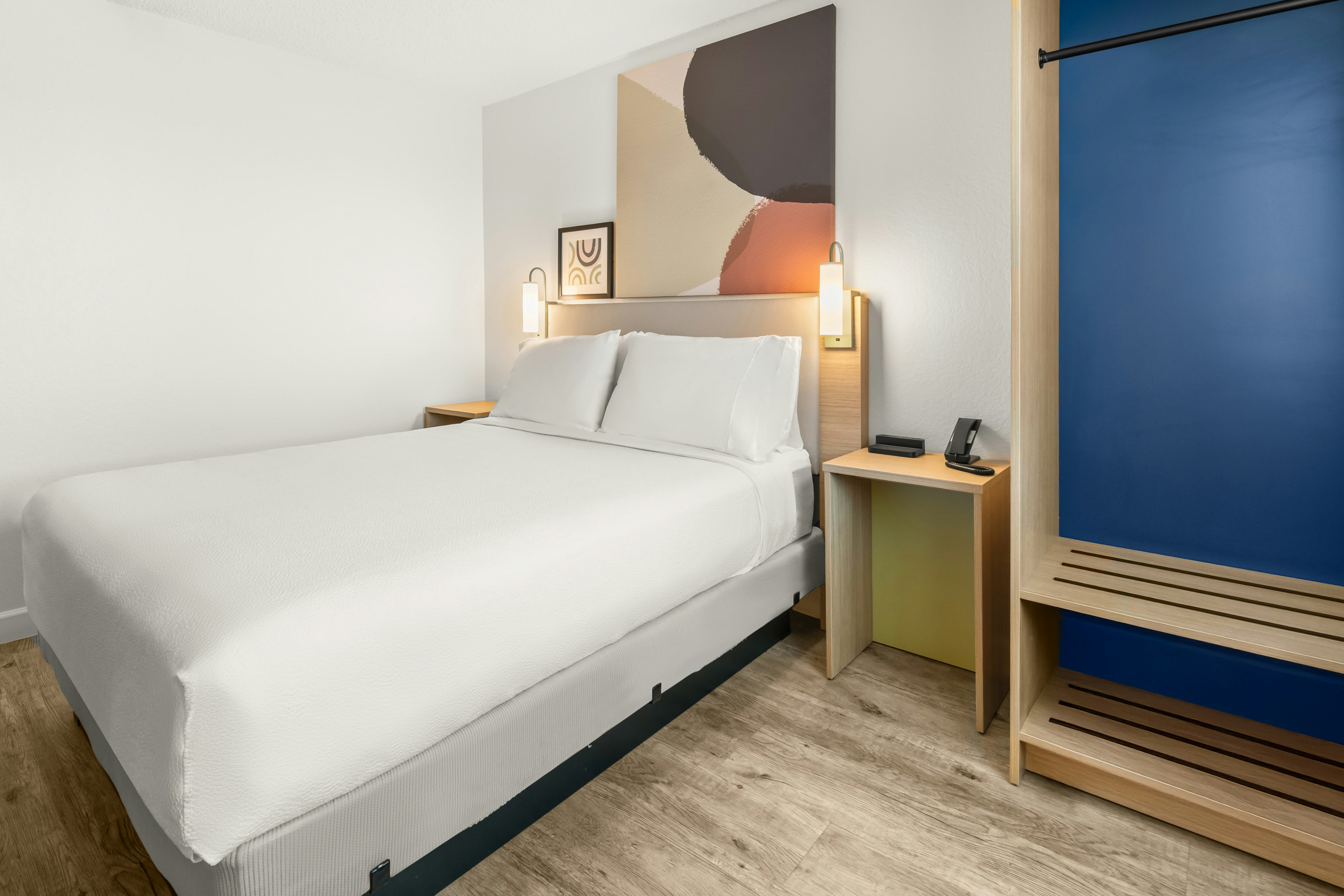 Room, Queen Bed