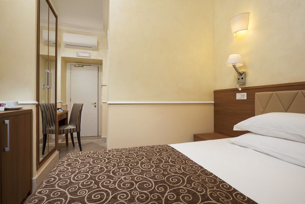 Kennedy Hotel 21/62