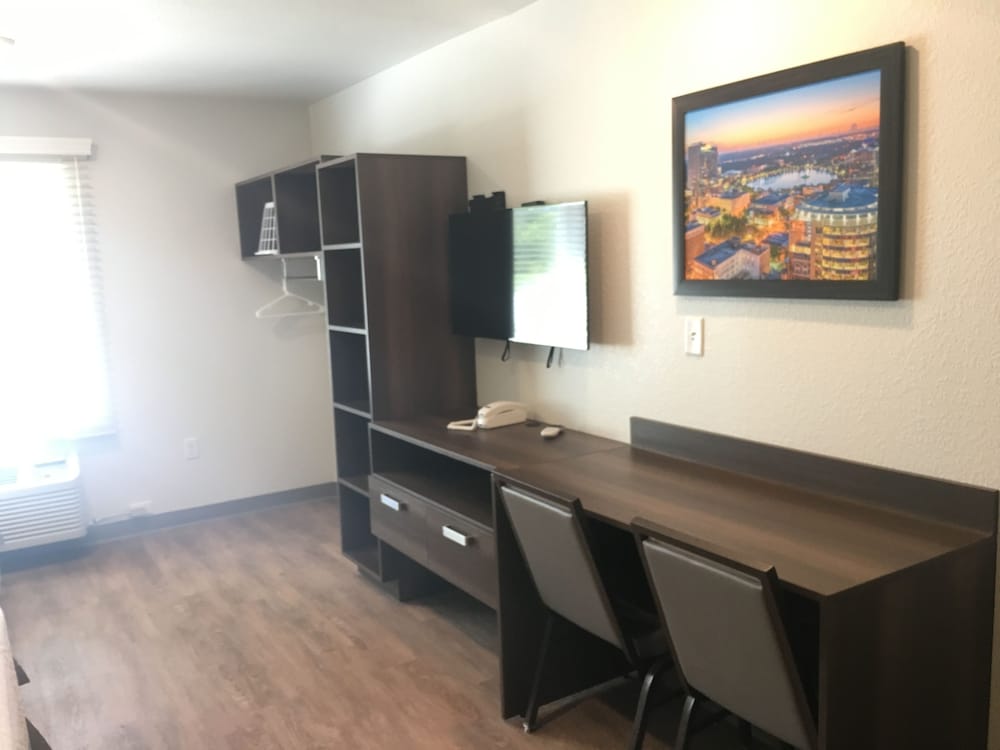 Woodspring Suites Orlando International Drive 9/43