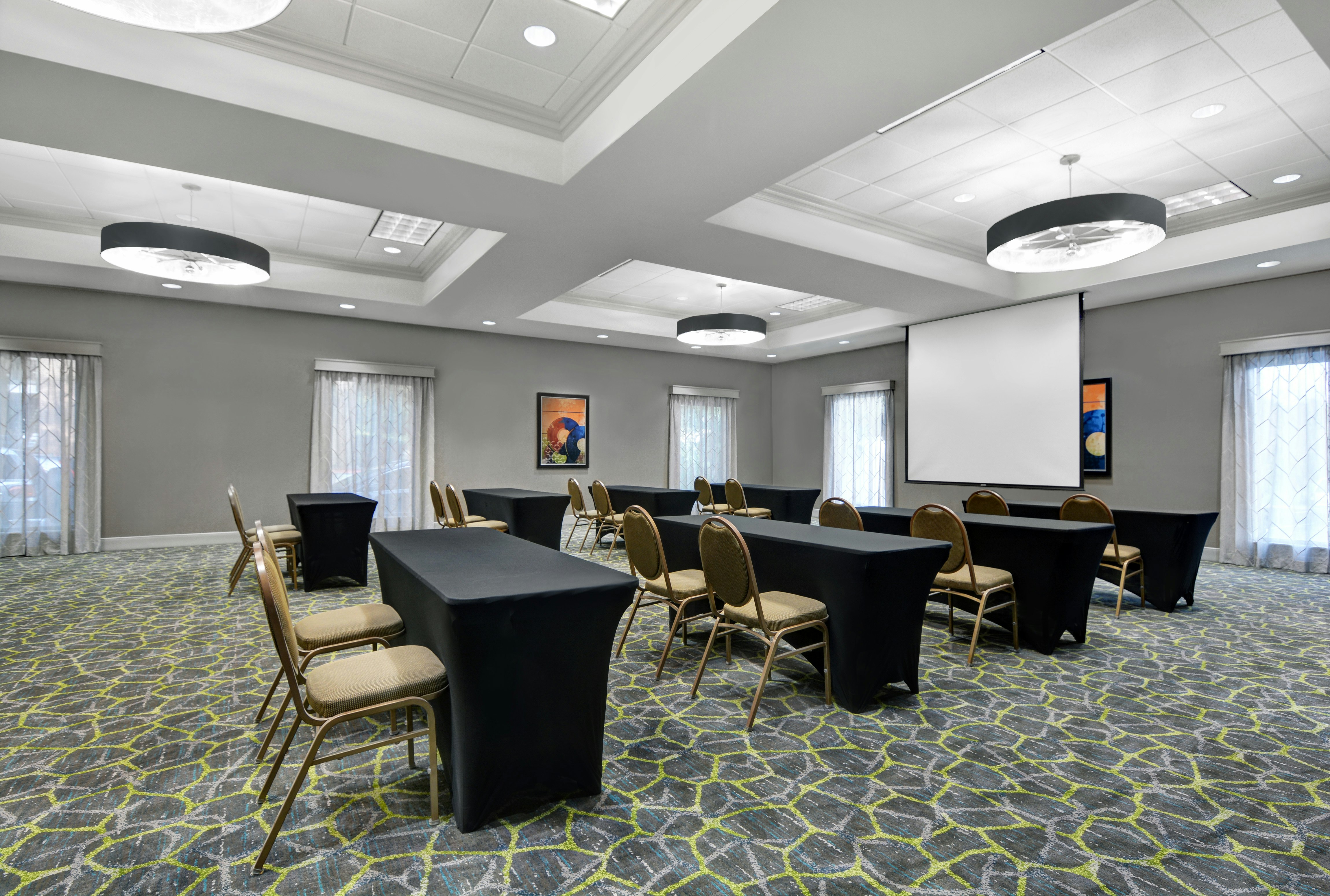 Hampton Inn Gallatin 16/20