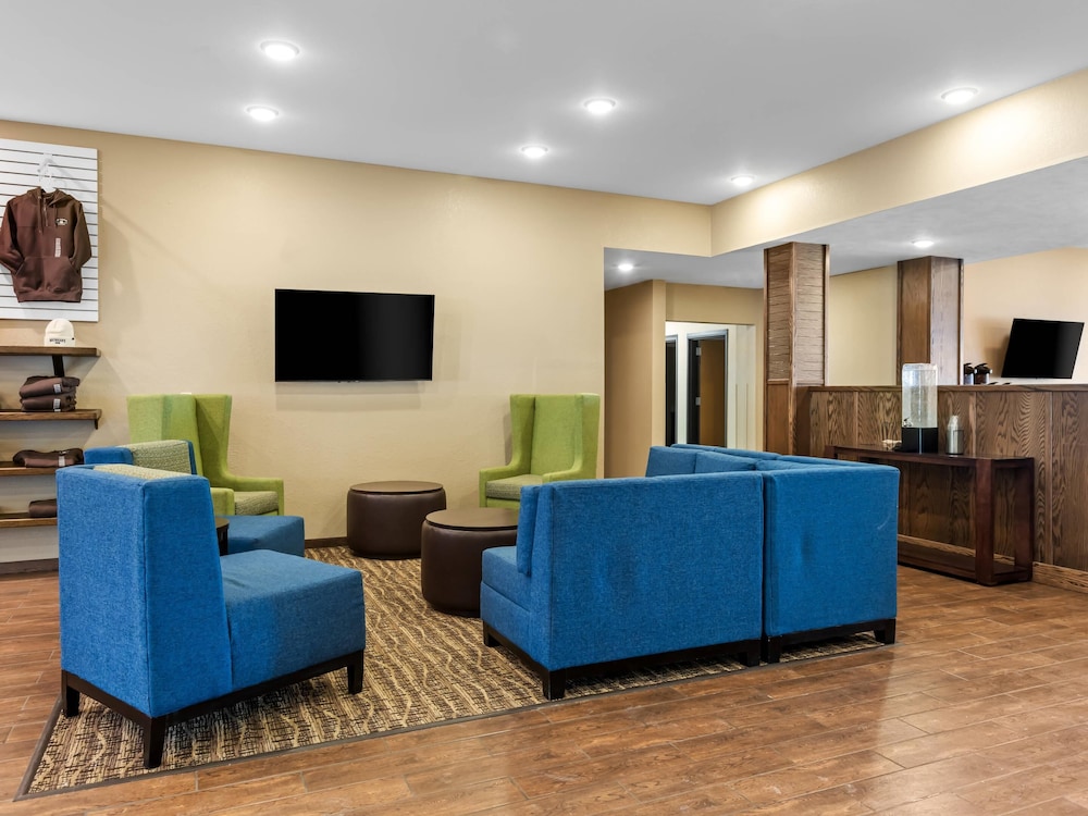 Comfort Inn and Suites Munising - Lakefront 35/49