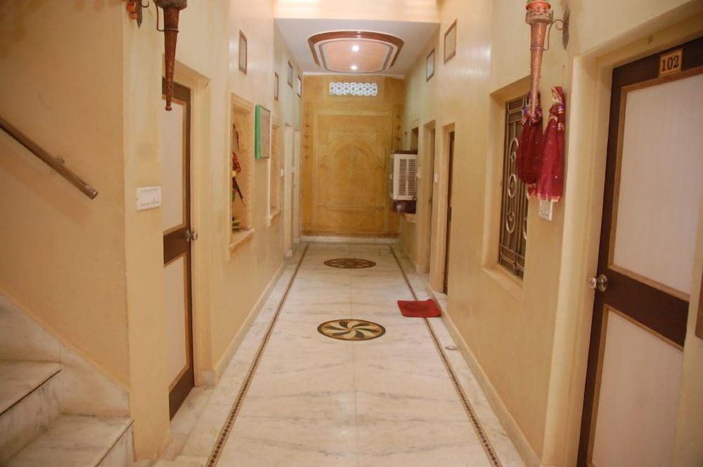 Hotel Jaisal Palace 32/42