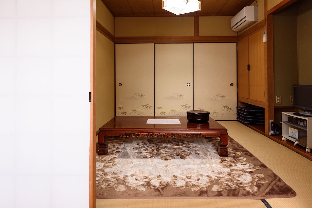 Yufuin Onsen Ryokan Jinnouchi 10/21
