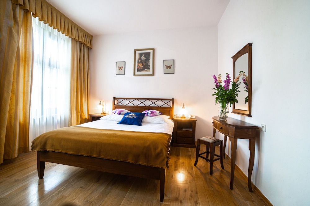 Euroresidence 18/77