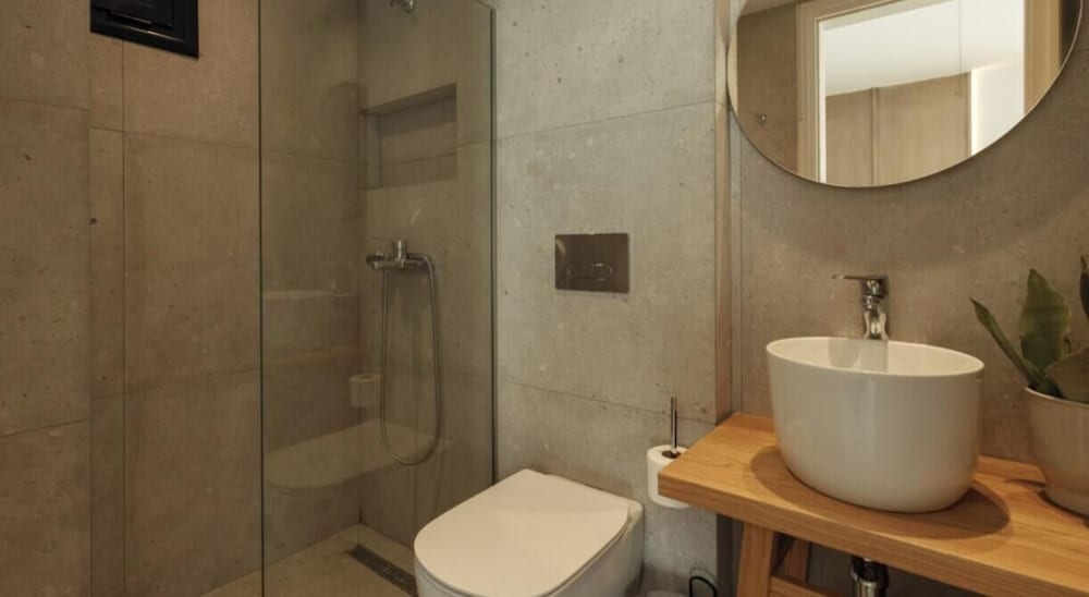Deluxe, Pool Front، Nami Hotel & Suites 10/10