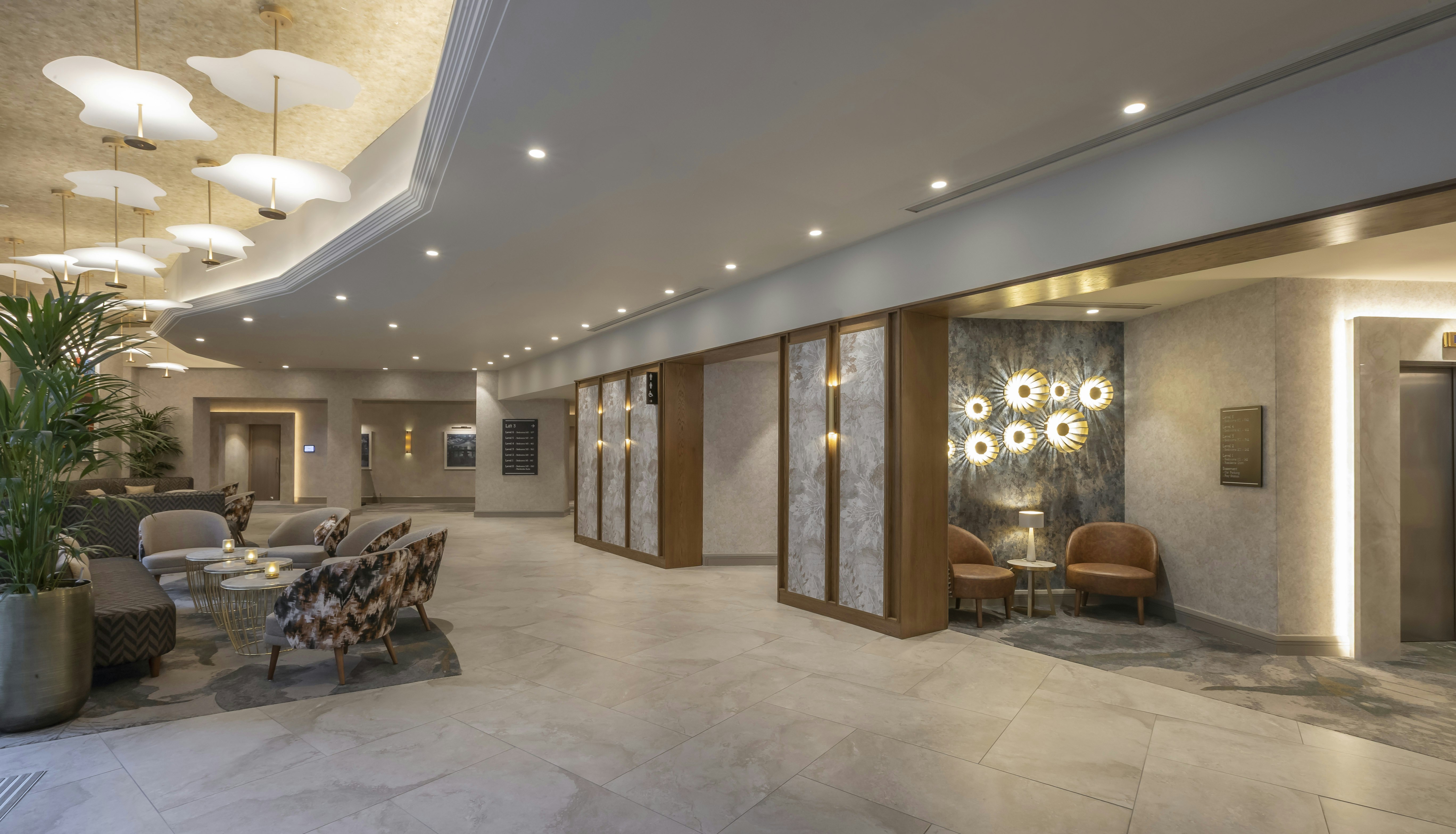 Hilton Dublin 20/50