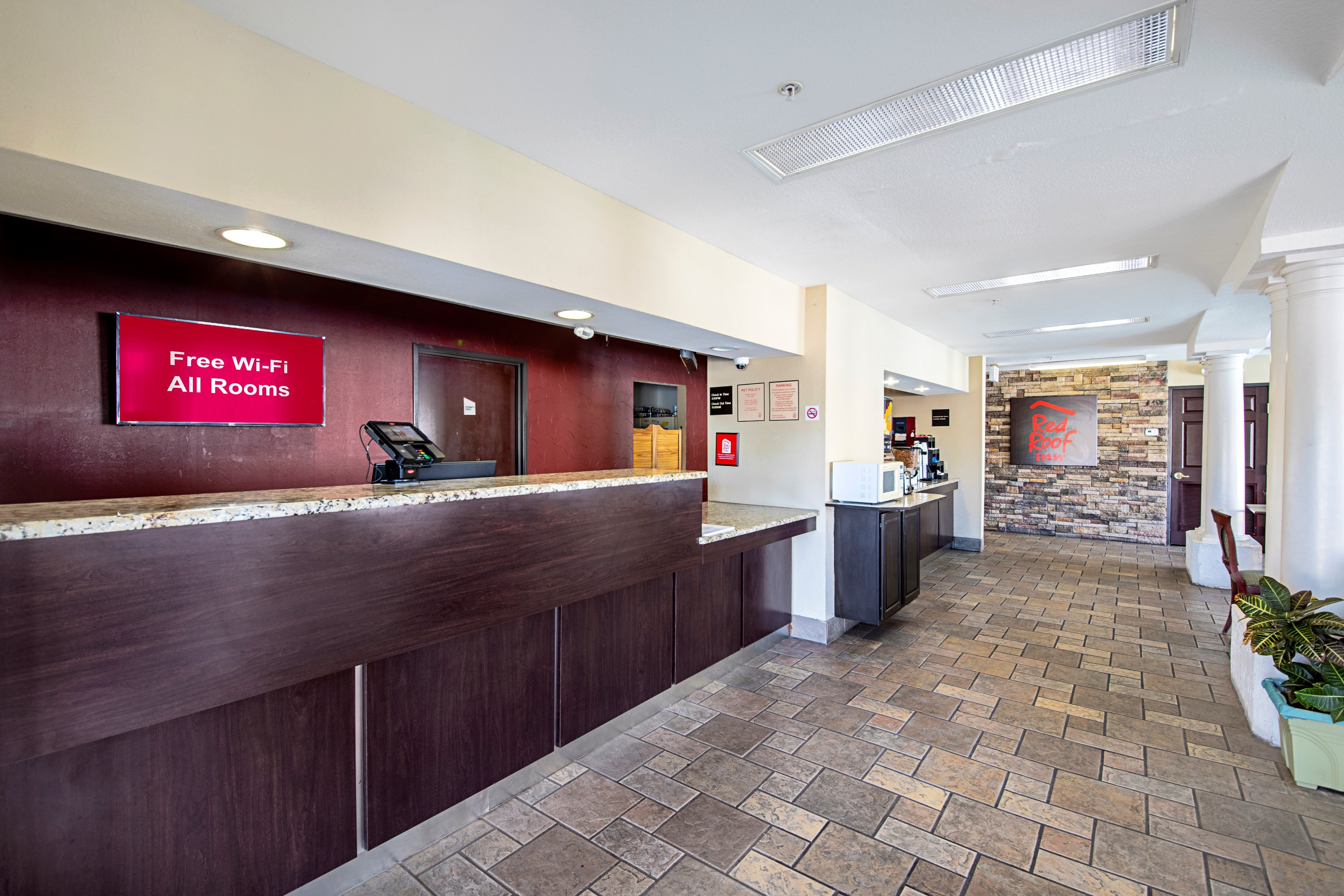 Red Roof Inn San Marcos 7/42