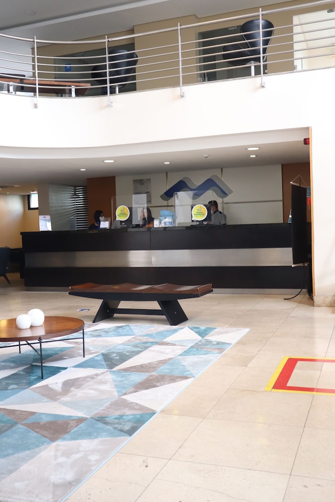 Hotel Adrianopolis All Suites 6/65