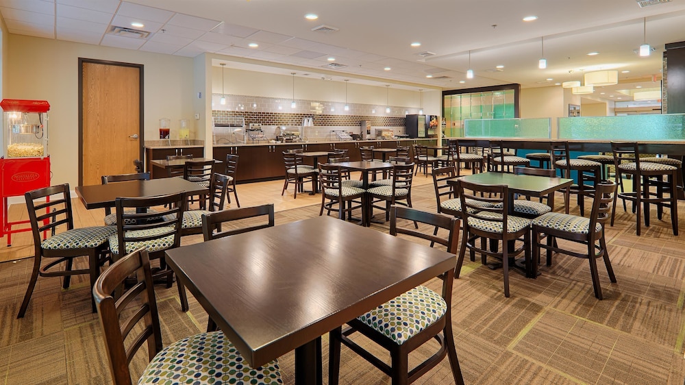 Best Western Garden Inn 19/27