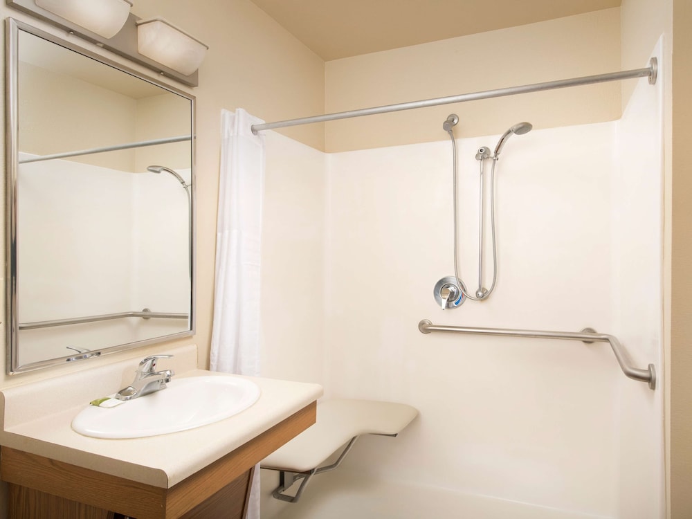 Extended Stay America Select Suites - Indianapolis - Greenwood 46/50