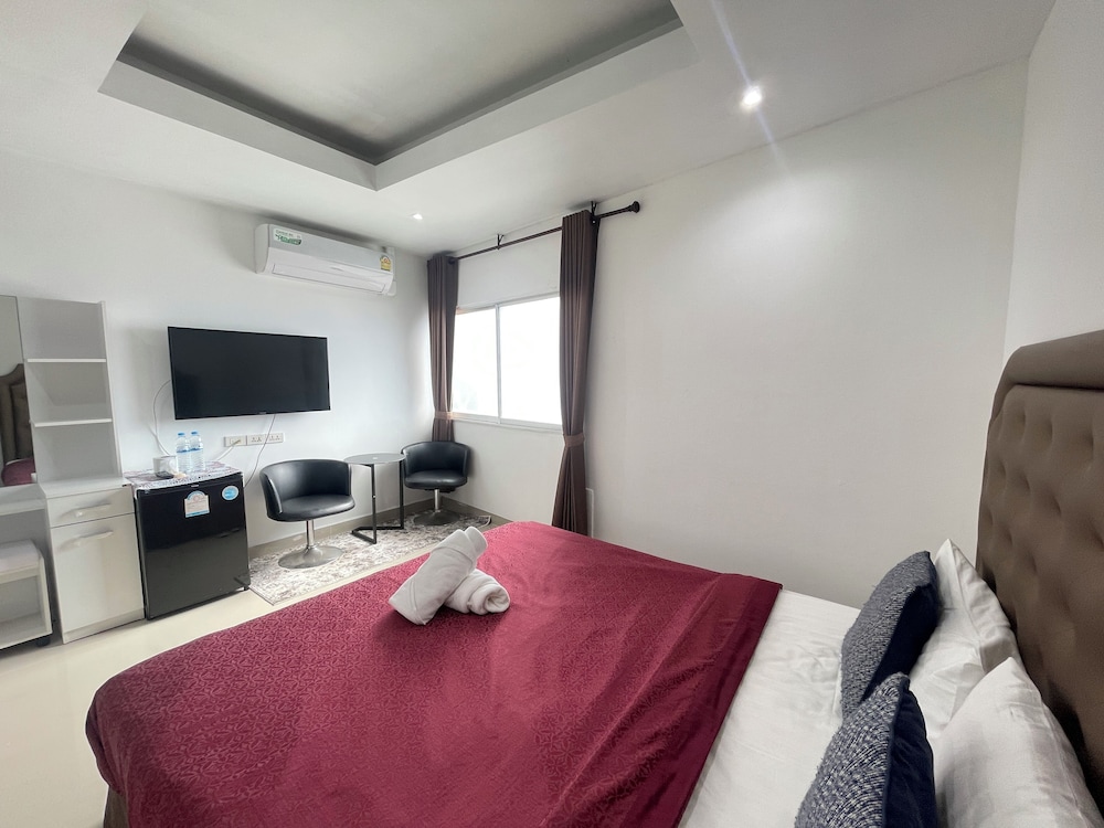 W-9 Hotel 23/73