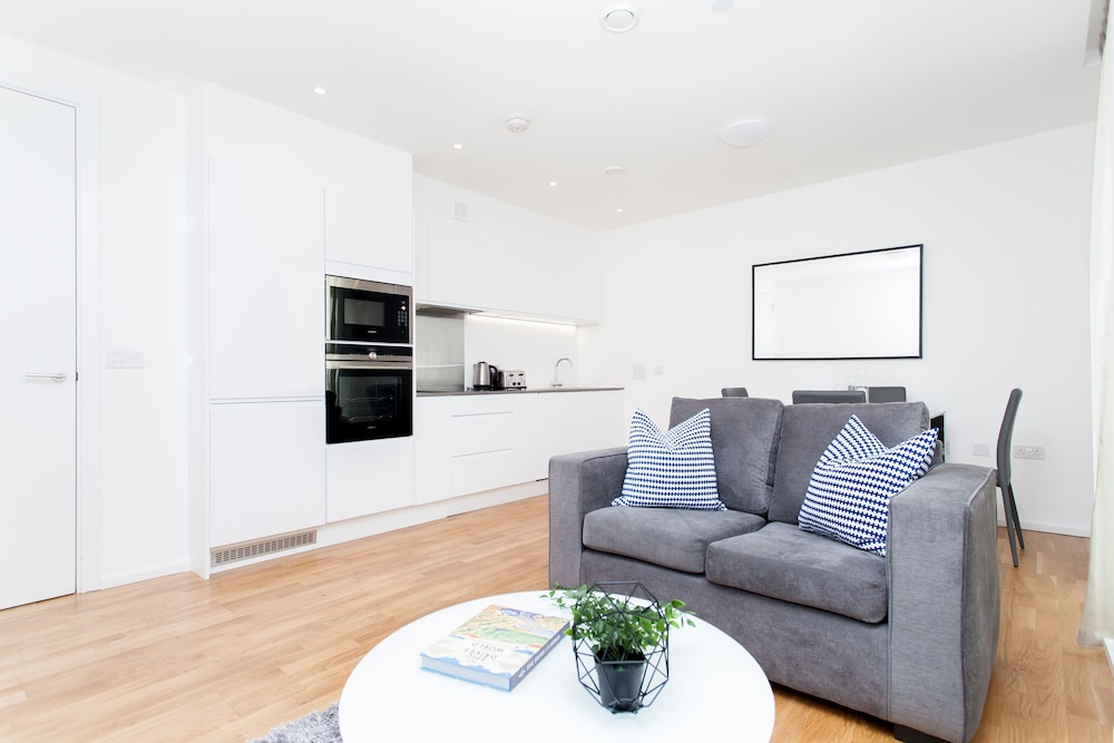 Clover Court by Aeria Apartments 27/33