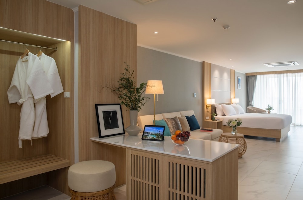 Eastin Resort Rayong 74/75