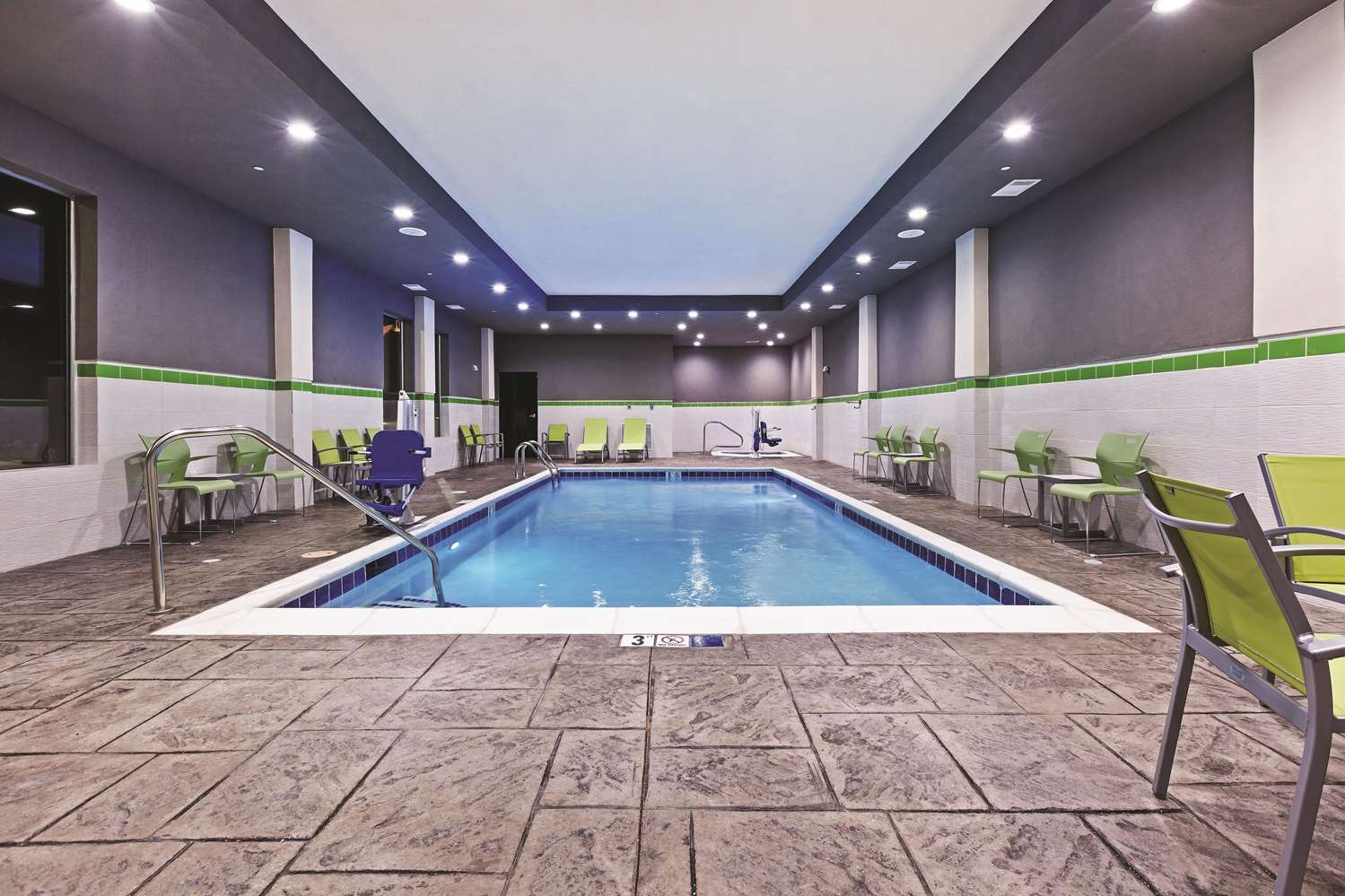 La Quinta Inn & Suites by Wyndham College Station South 31/64