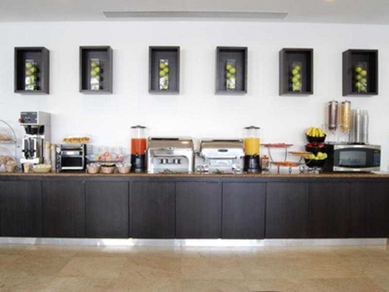 BH Business Hotel Group 8/36