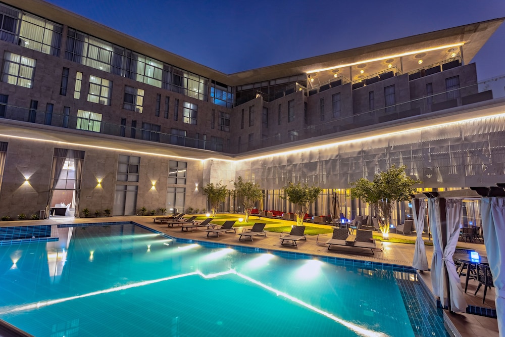 Alisa Hotel Tema 写真1