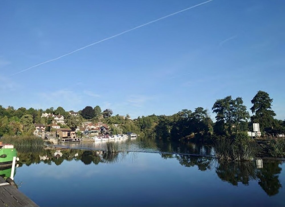 The Riverside Inn 26/49