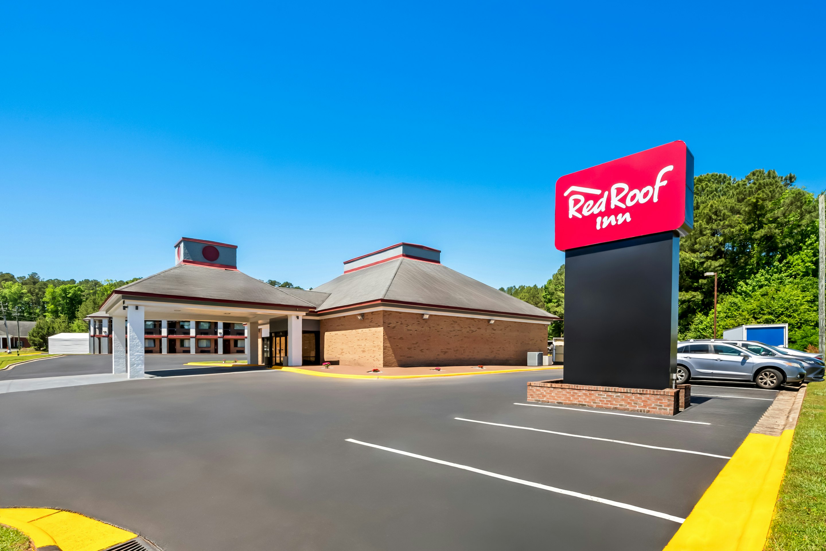 Econo Lodge Sanford, NC 6/34