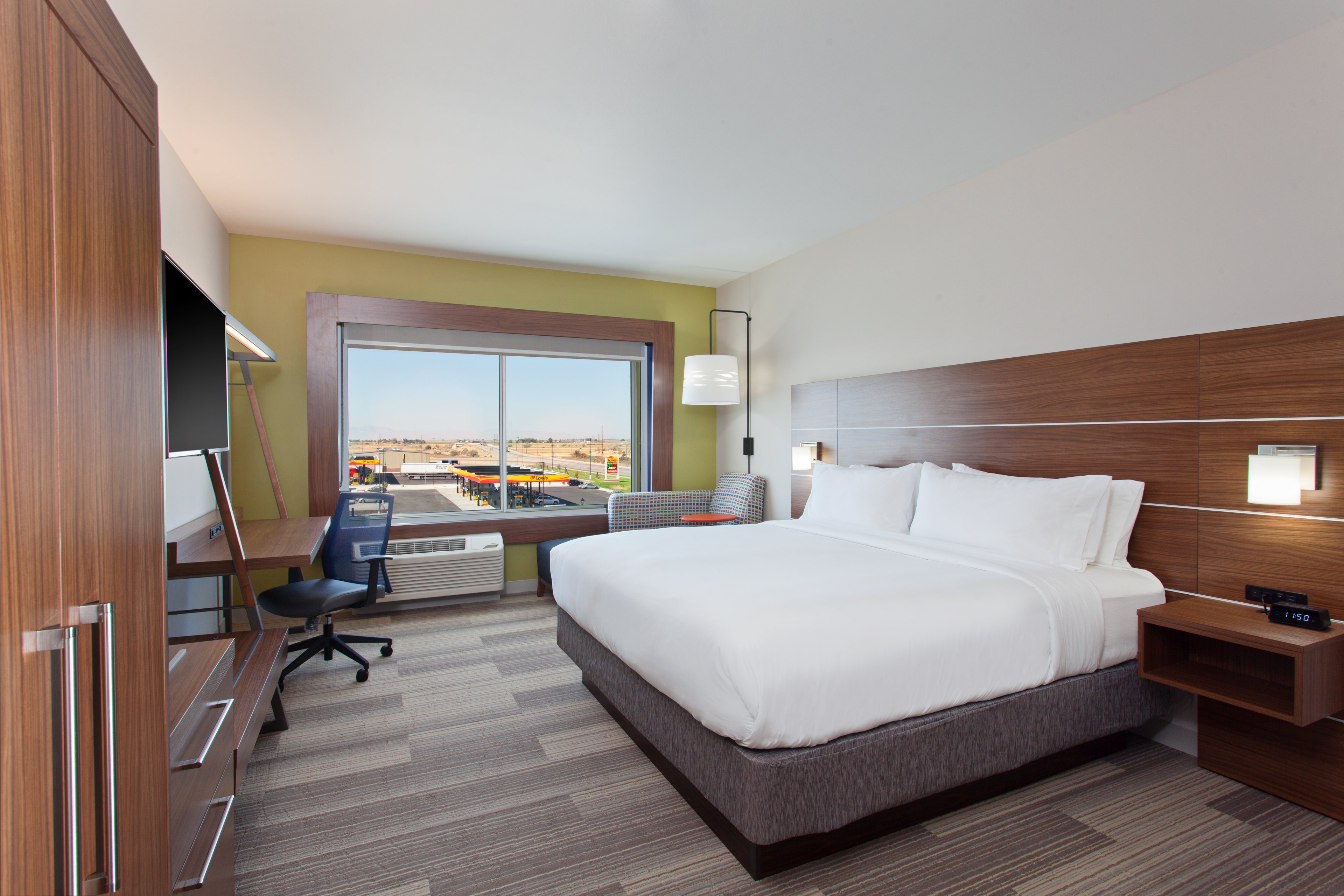 Leisure, King Bed