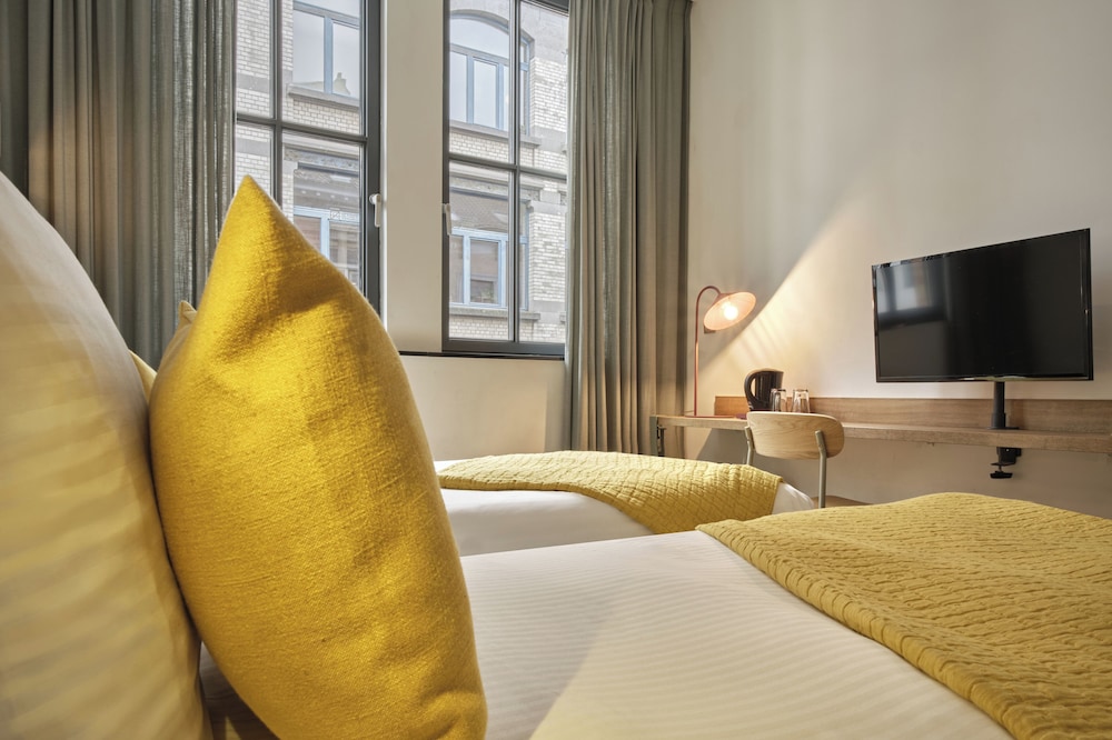 Hotel Aqua by HappyCulture photo5