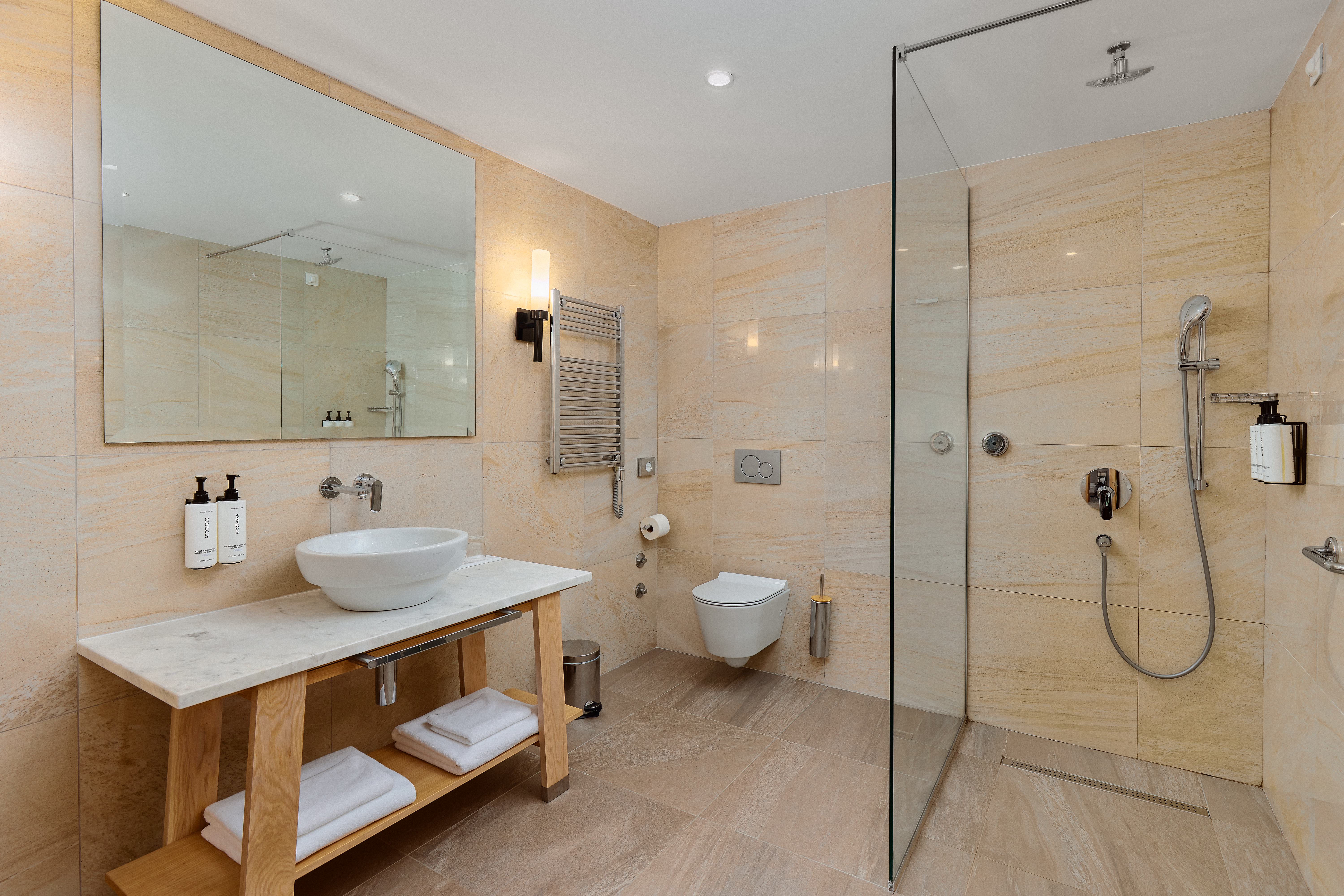 غرفة بريميوم بسرير مزدوج بإطلالة على المدينة، Hotel Budva 5/5
