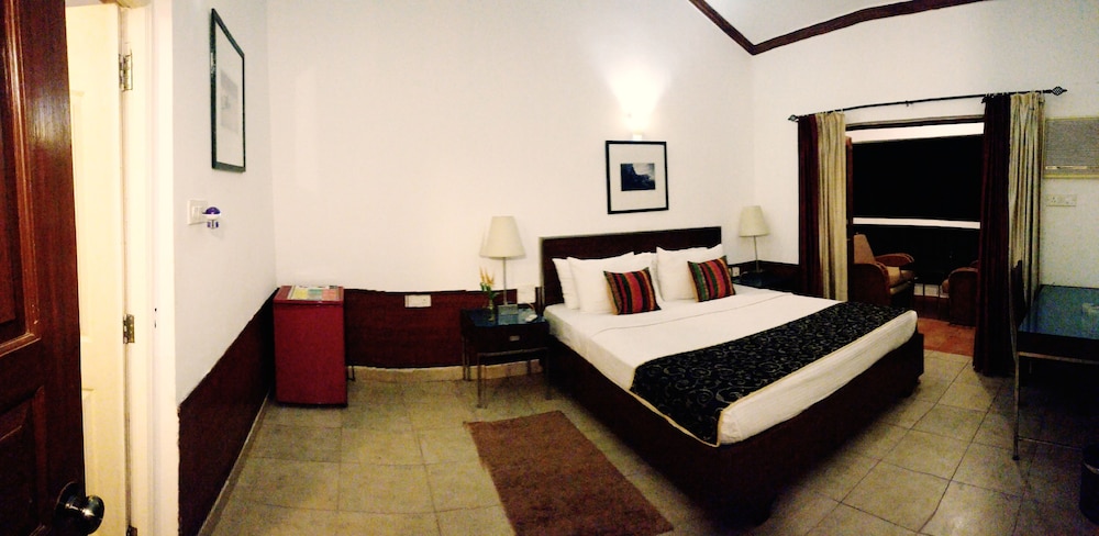 The Camelot Beach Resort photo4