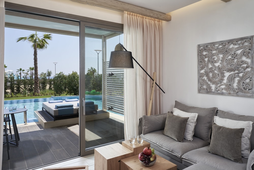 Mare Ayia Napa 30/48
